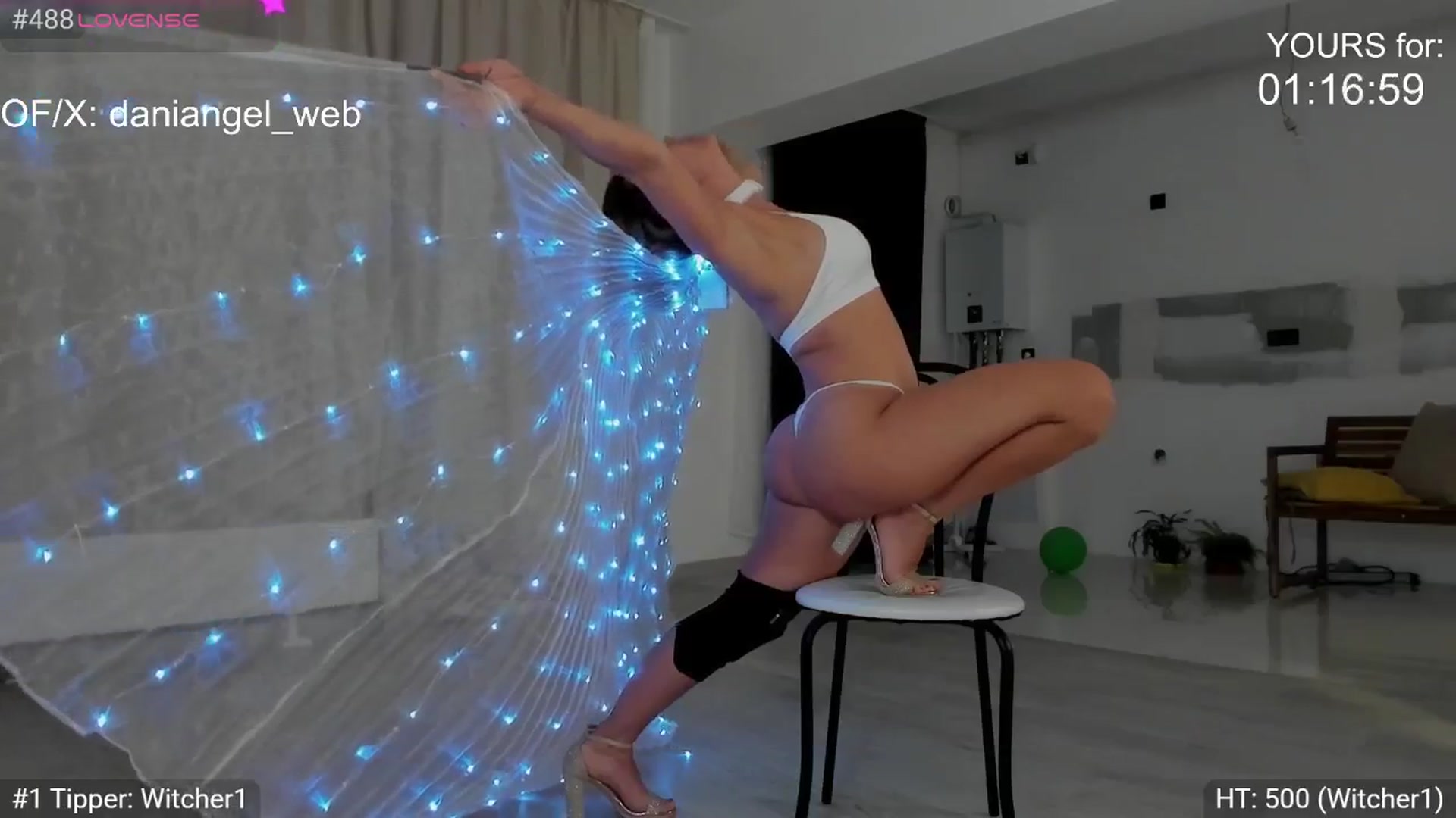 Gallery image thumbnail from Dani_Angel's myfreecams stream on, 05/20/2025, 22:09 image 16 of 20