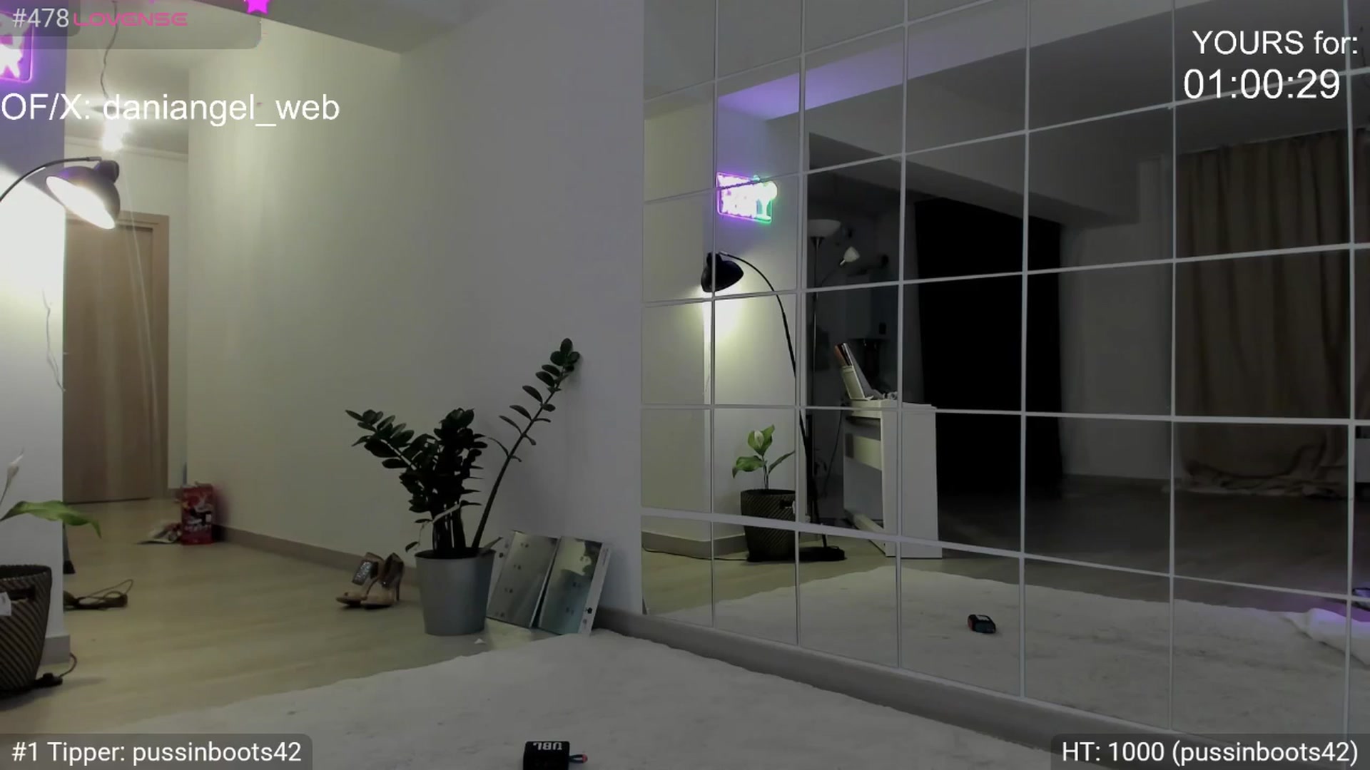 Gallery image thumbnail from Dani_Angel's myfreecams stream on, 05/20/2025, 22:50 image 3 of 20