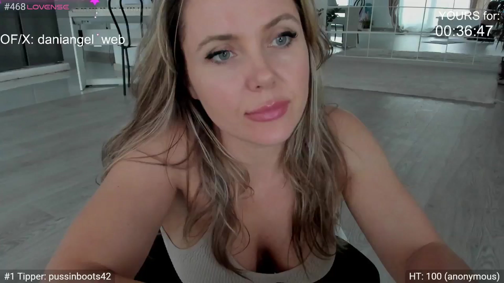 Gallery image thumbnail from Dani_Angel's myfreecams stream on, 05/25/2025, 14:25 image 3 of 20