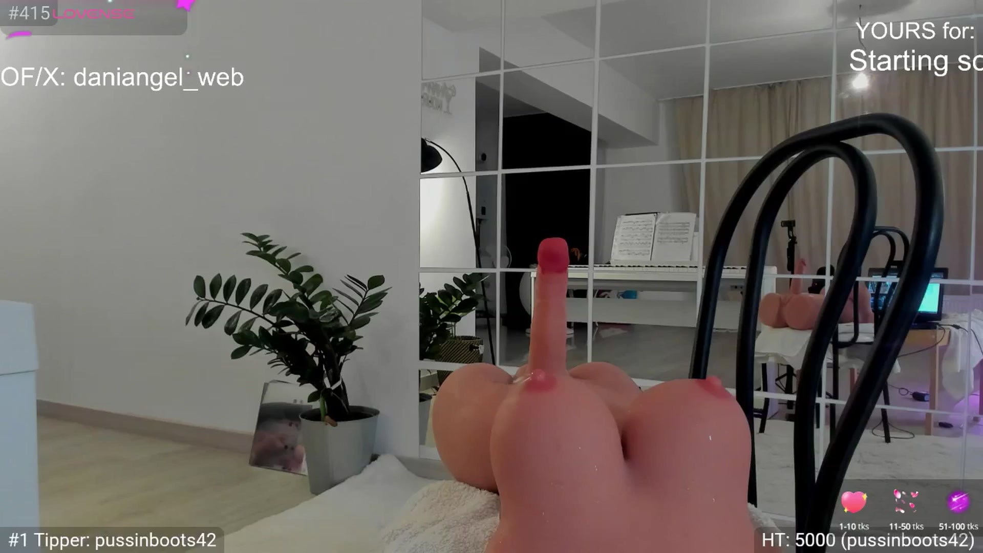 Gallery image thumbnail from Dani_Angel's myfreecams stream on, 05/30/2025, 20:12 image 20 of 20