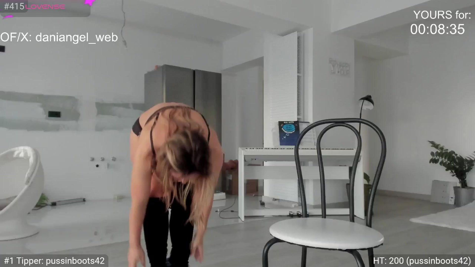Gallery image thumbnail from Dani_Angel's myfreecams stream on, 05/31/2025, 17:52 image 18 of 20