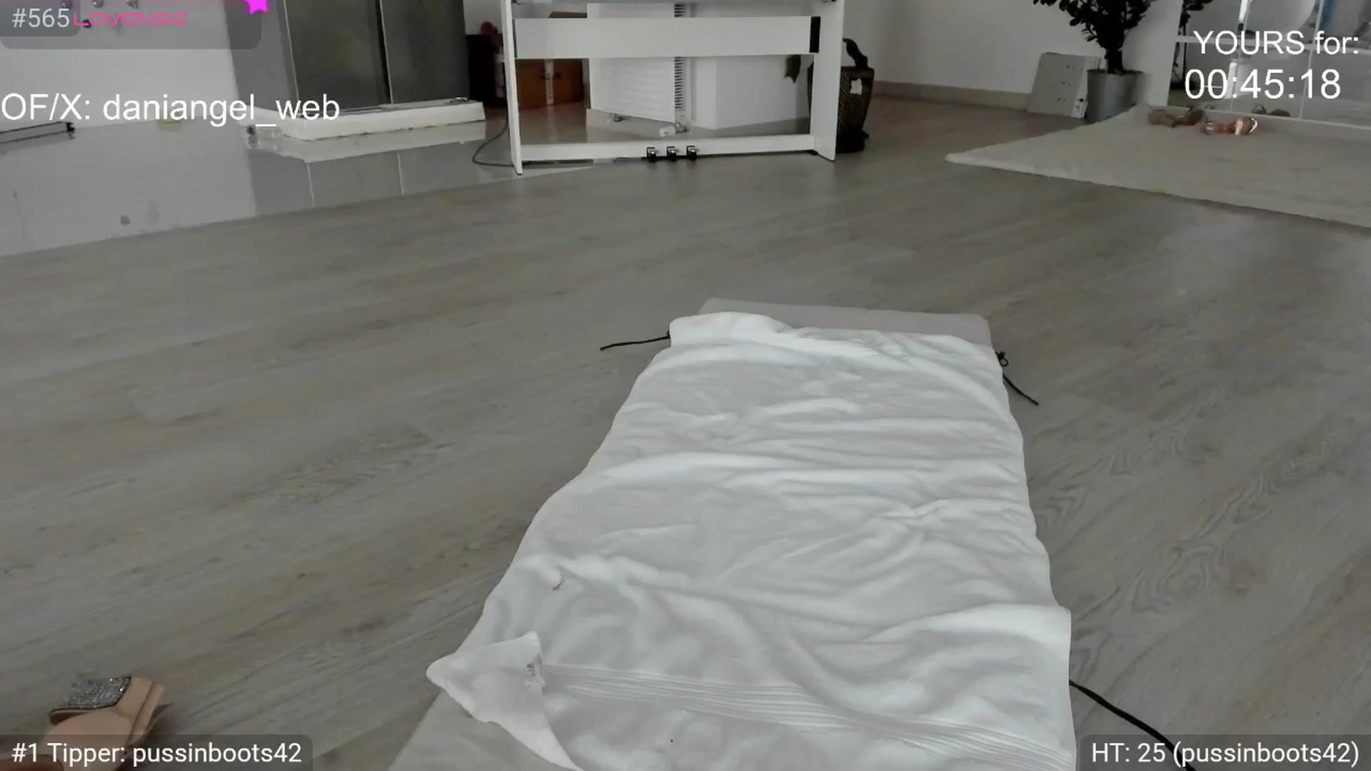 Gallery image thumbnail from Dani_Angel's myfreecams stream on, 06/04/2025, 15:14 image 19 of 20