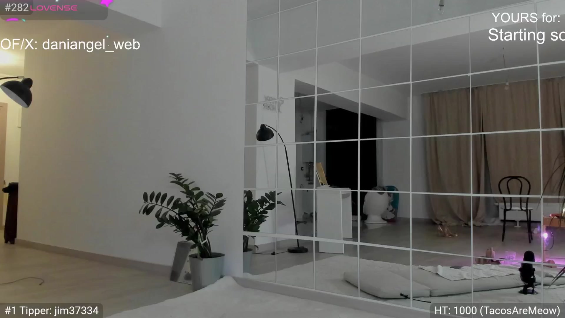 Gallery image thumbnail from Dani_Angel's myfreecams stream on, 06/06/2025, 22:06 image 16 of 20