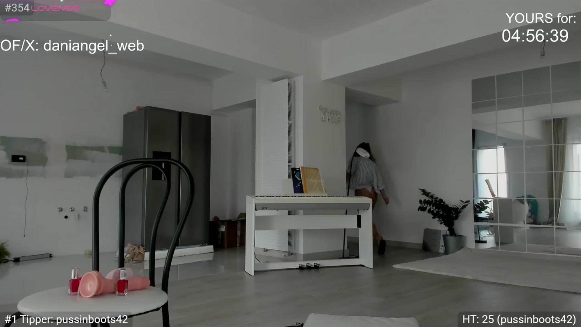 Gallery image thumbnail from Dani_Angel's myfreecams stream on, 06/07/2025, 17:17 image 1 of 20