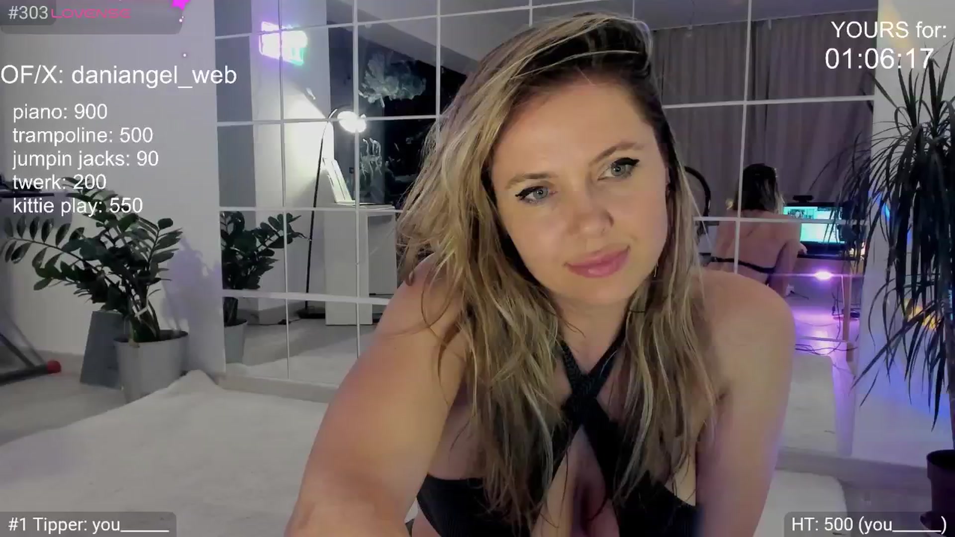 Gallery image thumbnail from Dani_Angel's myfreecams stream on, 06/13/2025, 19:17 image 10 of 20