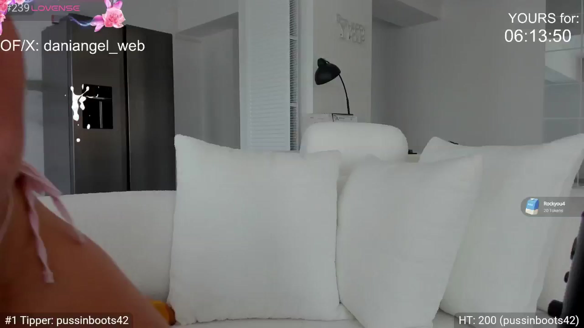 Gallery image thumbnail from Dani_Angel's myfreecams stream on, 06/22/2025, 12:51 image 15 of 20