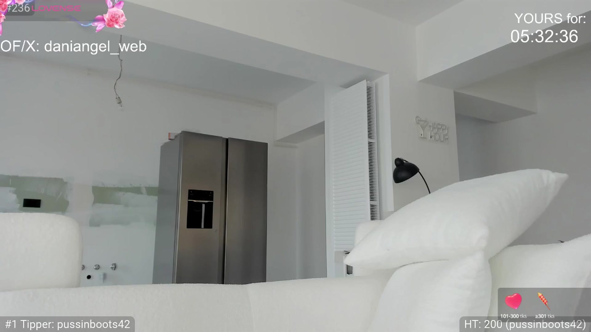 Gallery image thumbnail from Dani_Angel's myfreecams stream on, 06/22/2025, 14:35 image 1 of 20