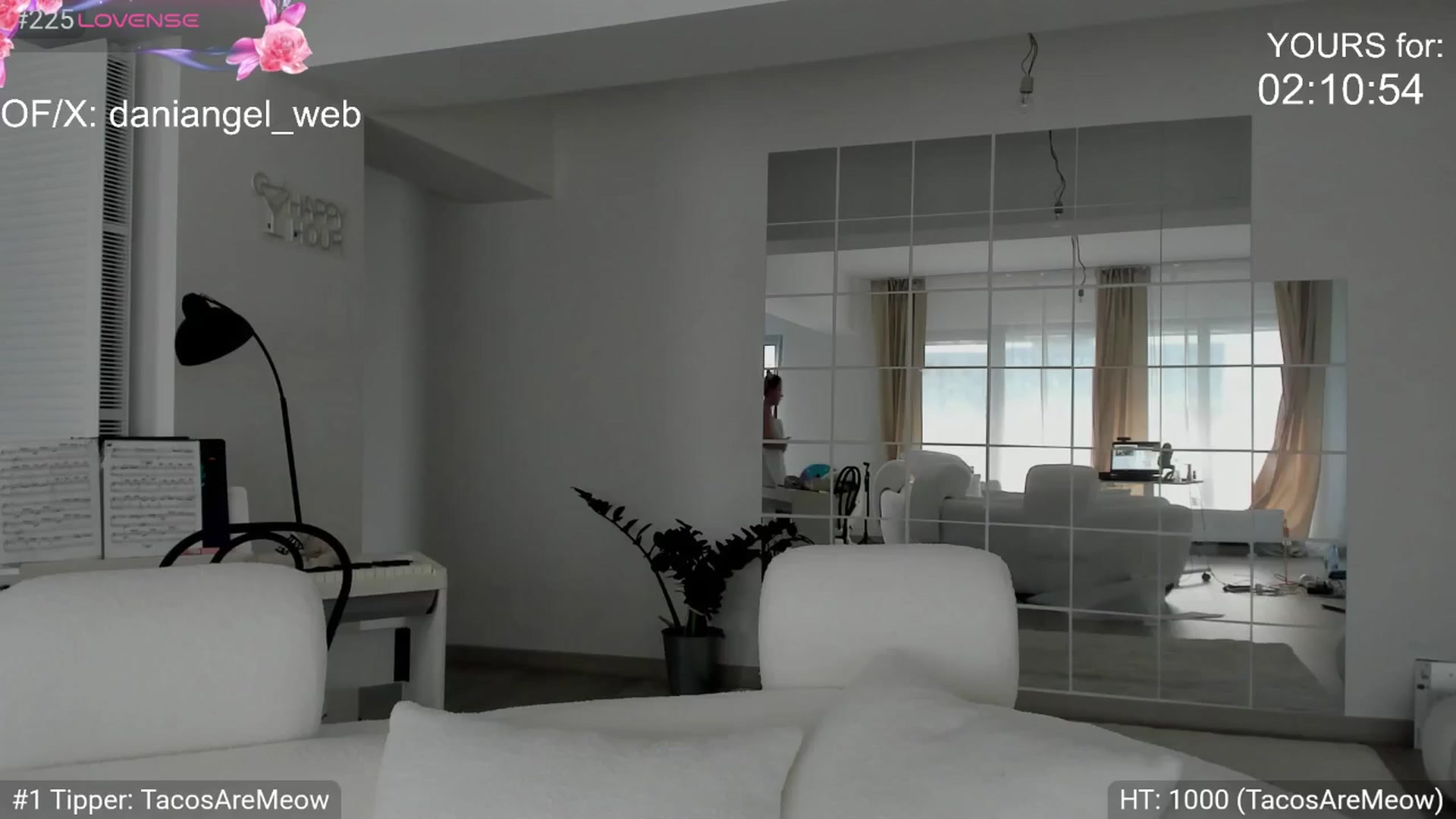 Gallery image thumbnail from Dani_Angel's myfreecams stream on, 06/27/2025, 17:05 image 15 of 20