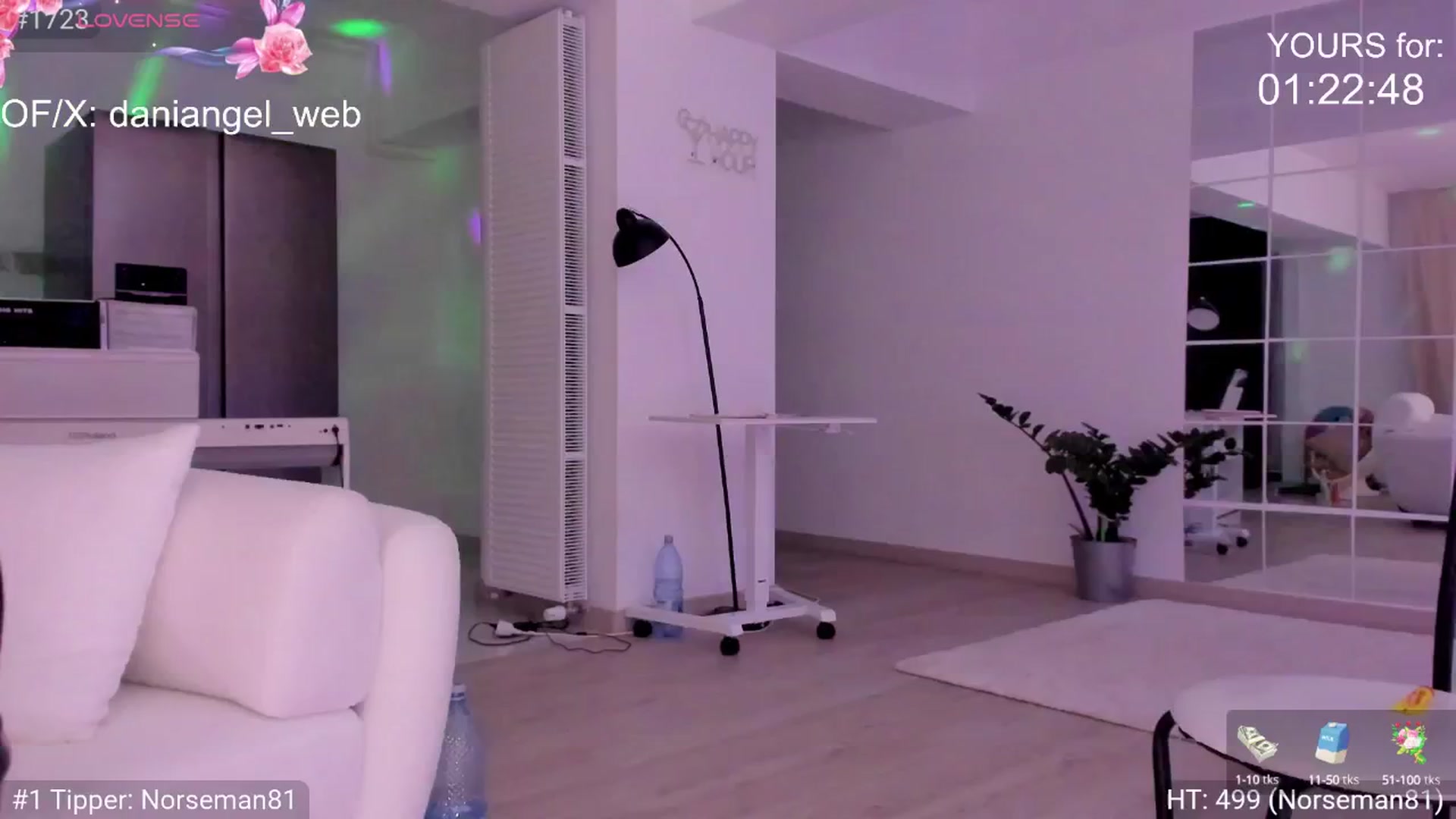 Gallery image thumbnail from Dani_Angel's myfreecams stream on, 07/03/2025, 21:13 image 13 of 20