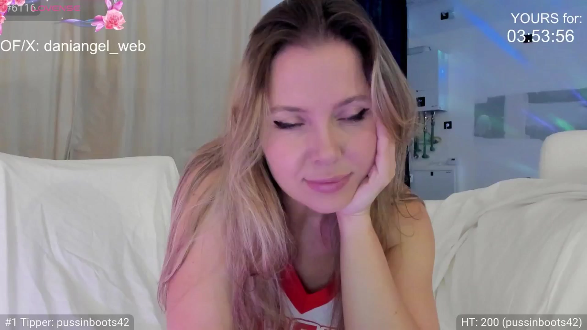 Gallery image thumbnail from Dani_Angel's myfreecams stream on, 07/03/2025, 21:13 image 1 of 20
