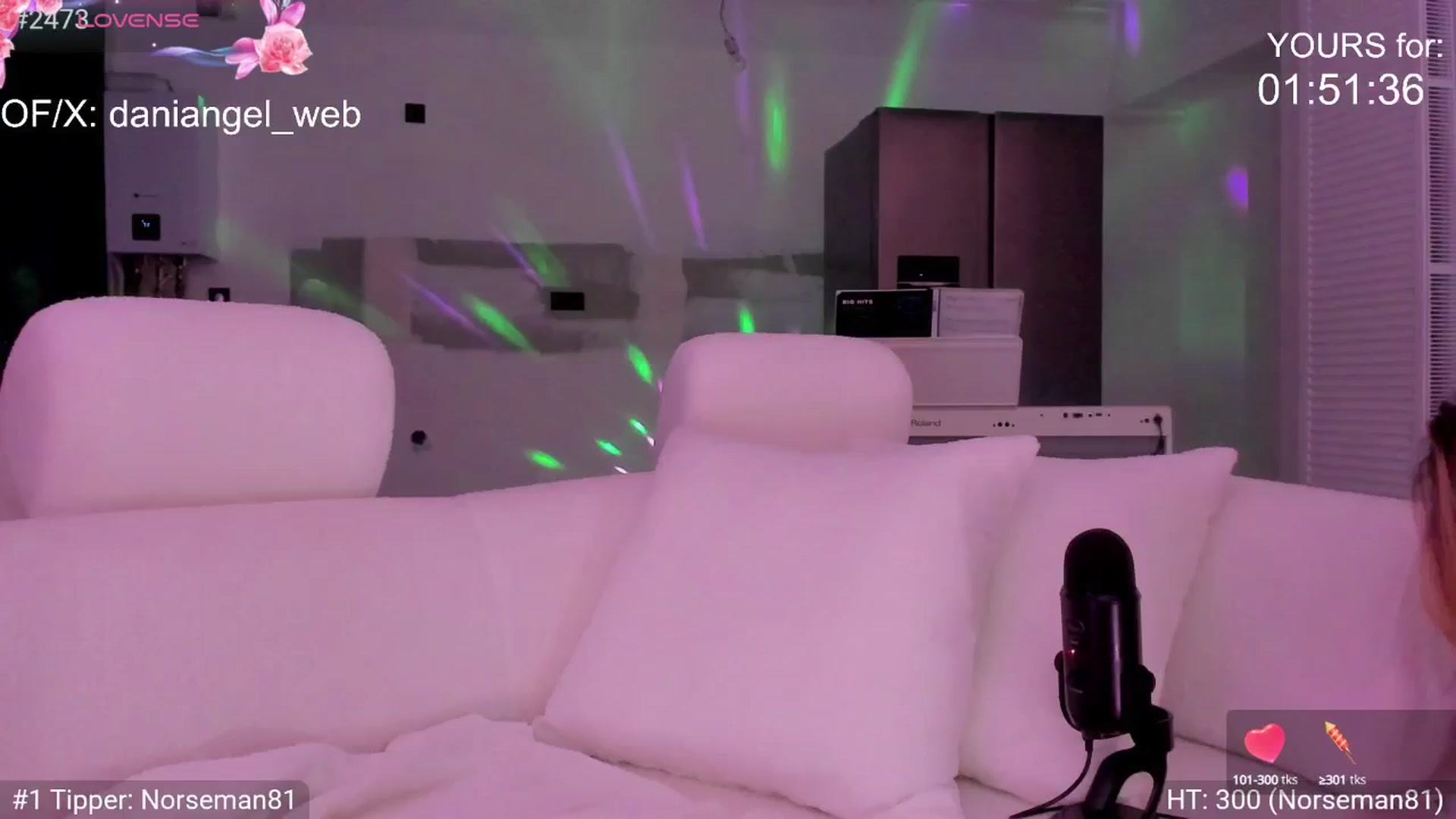 Gallery image thumbnail from Dani_Angel's myfreecams stream on, 07/03/2025, 21:13 image 9 of 20