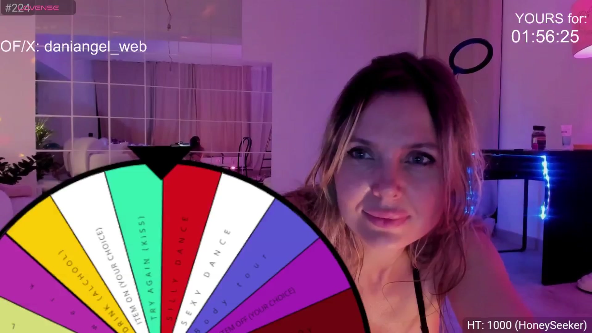 Gallery image thumbnail from Dani_Angel's myfreecams stream on, 07/06/2025, 22:08 image 12 of 20