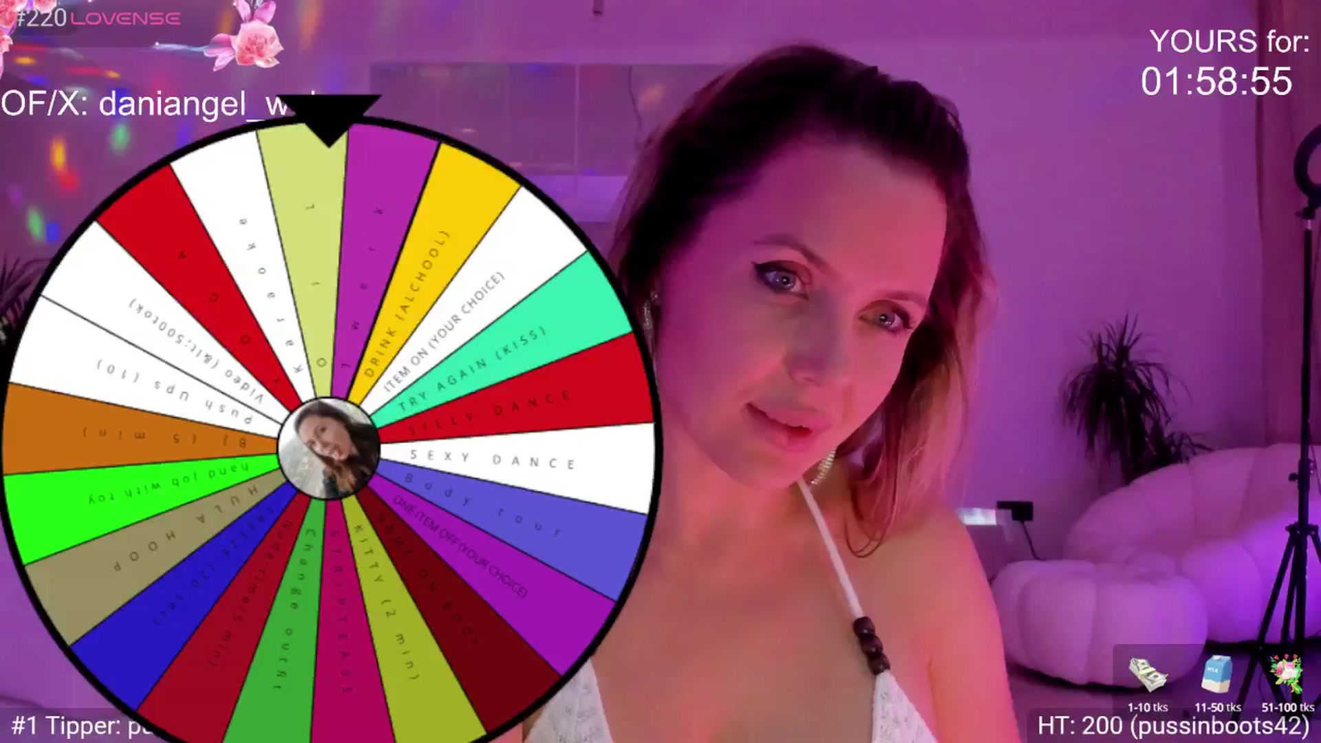 Gallery image thumbnail from Dani_Angel's myfreecams stream on, 07/07/2025, 20:16 image 3 of 20