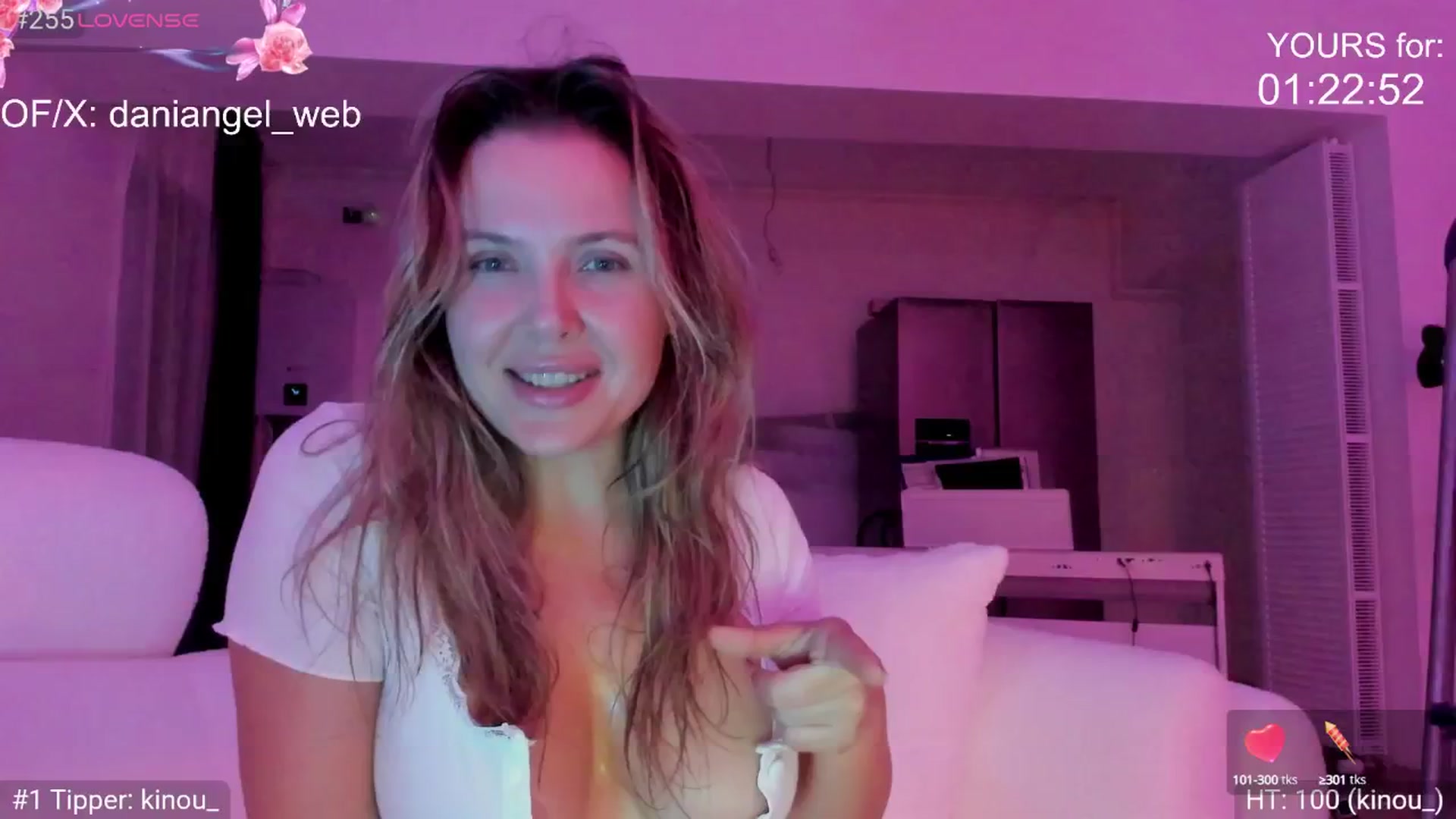 Gallery image thumbnail from Dani_Angel's myfreecams stream on, 07/10/2025, 19:22 image 4 of 20