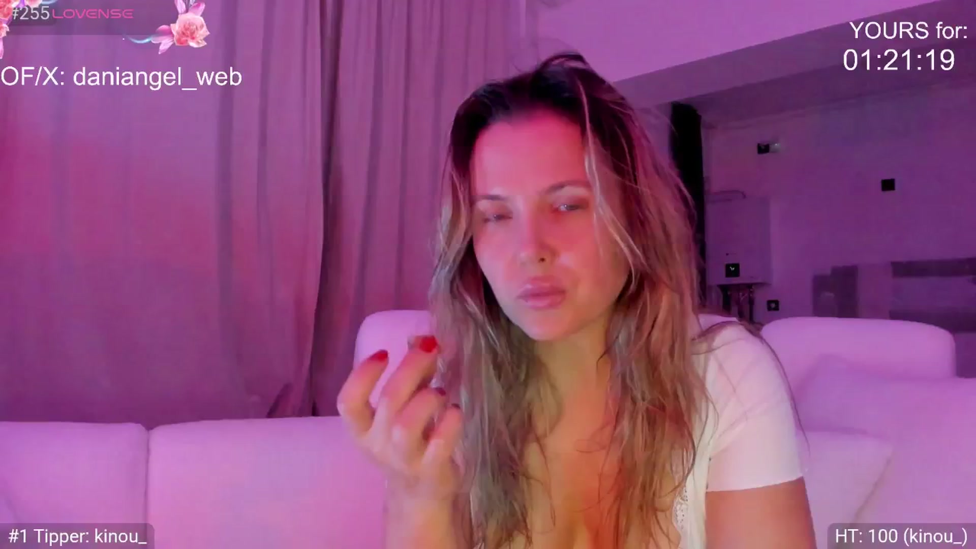 Gallery image thumbnail from Dani_Angel's myfreecams stream on, 07/10/2025, 19:22 image 7 of 20