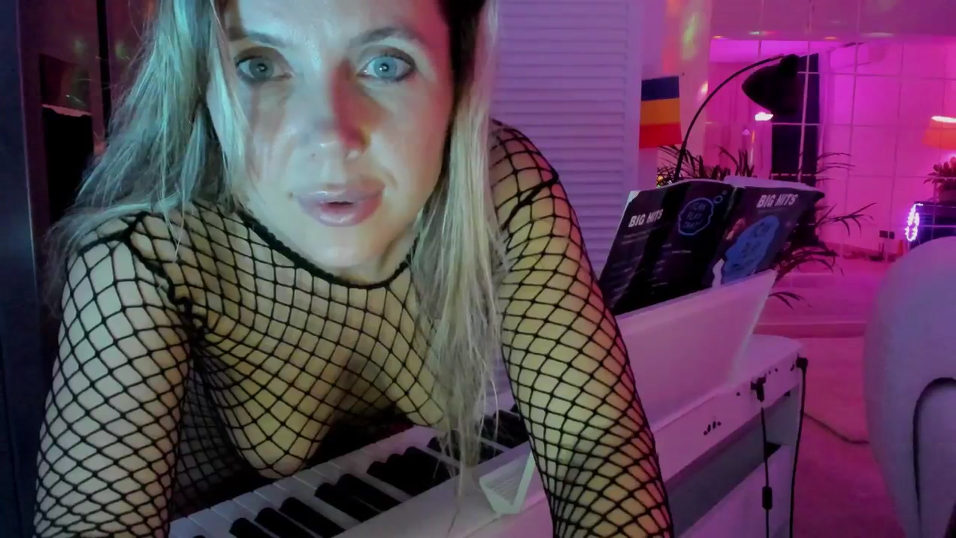 Gallery image thumbnail from Dani_Angel's myfreecams stream on, 08/01/2025, 22:13 image 6 of 20