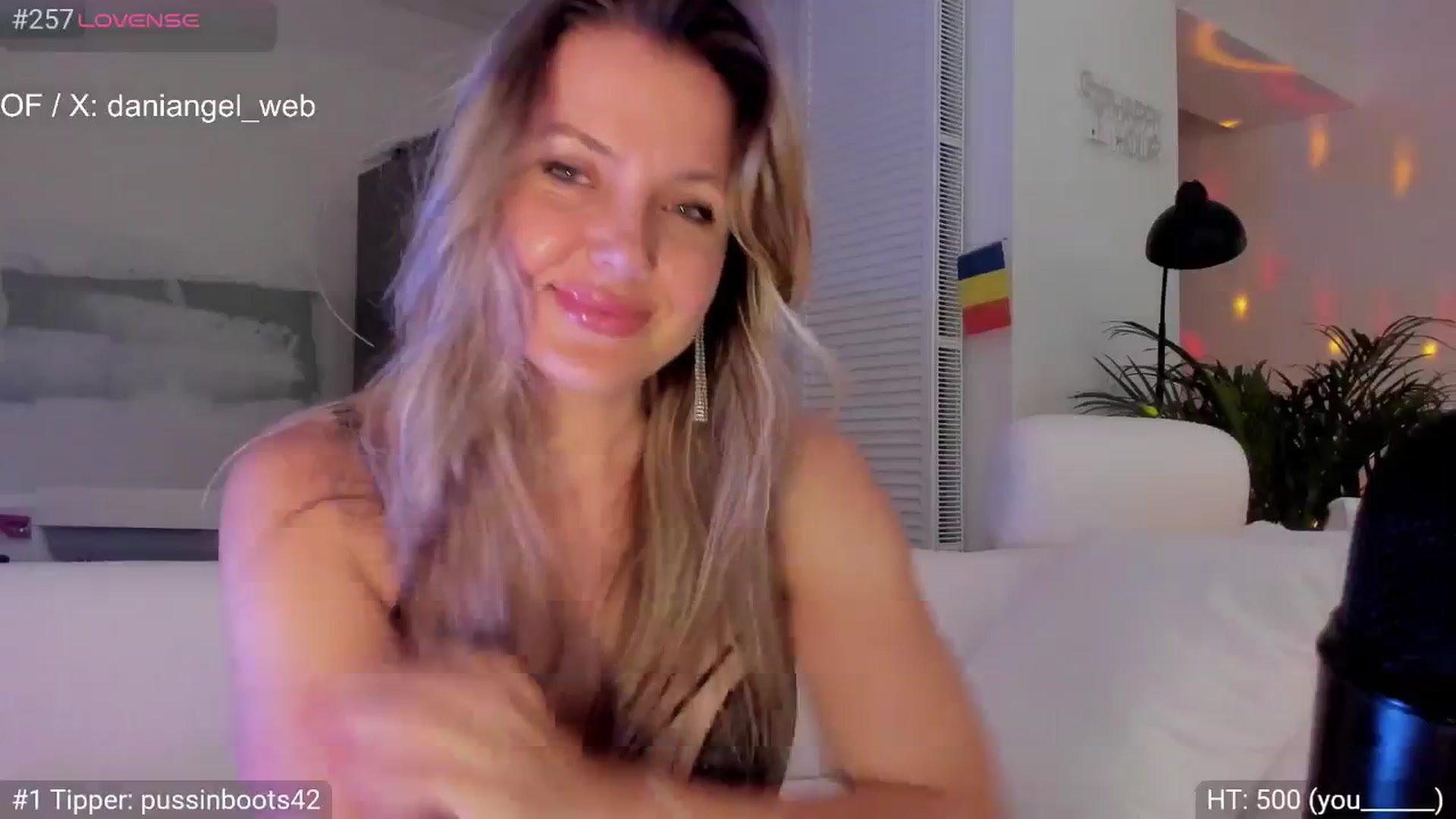 Gallery image thumbnail from Dani_Angel's myfreecams stream on, 08/02/2025, 21:31 image 7 of 20