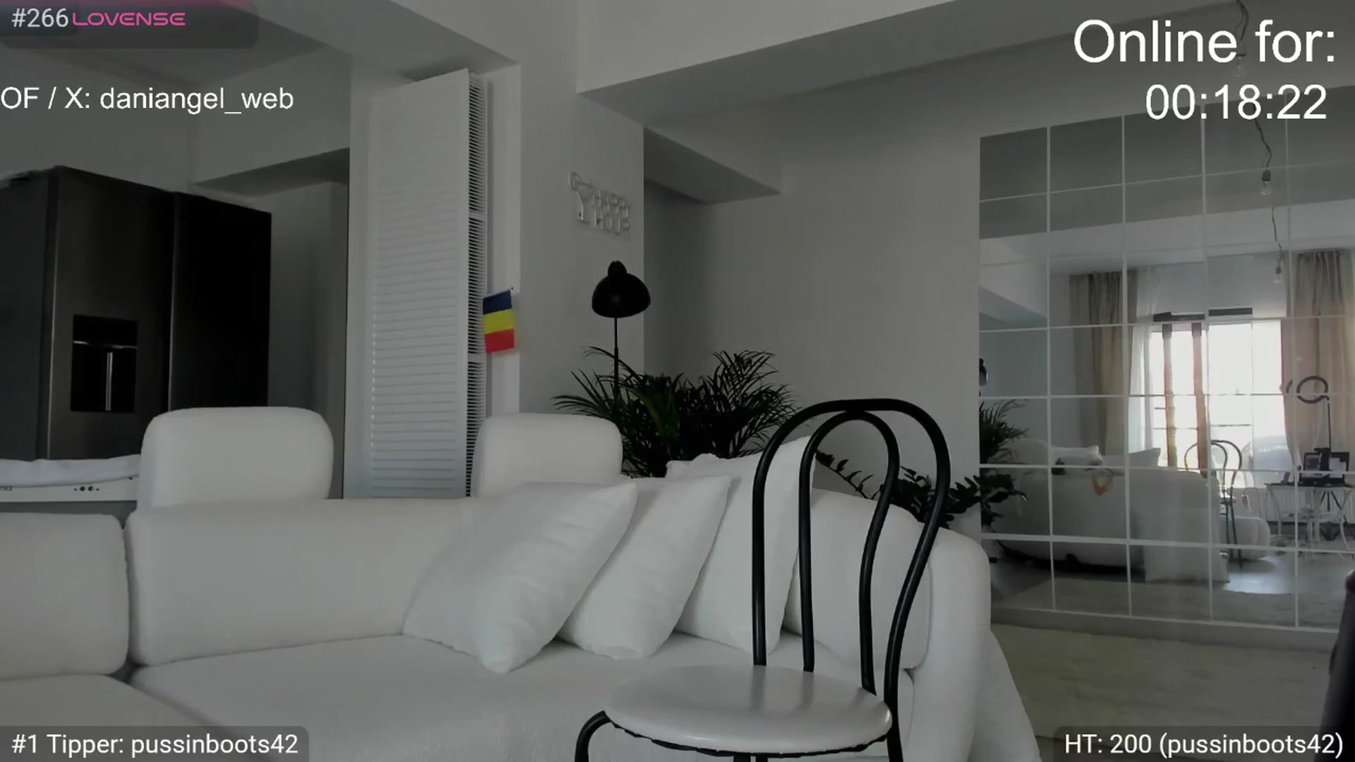 Gallery image thumbnail from Dani_Angel's myfreecams stream on, 08/03/2025, 10:44 image 4 of 20