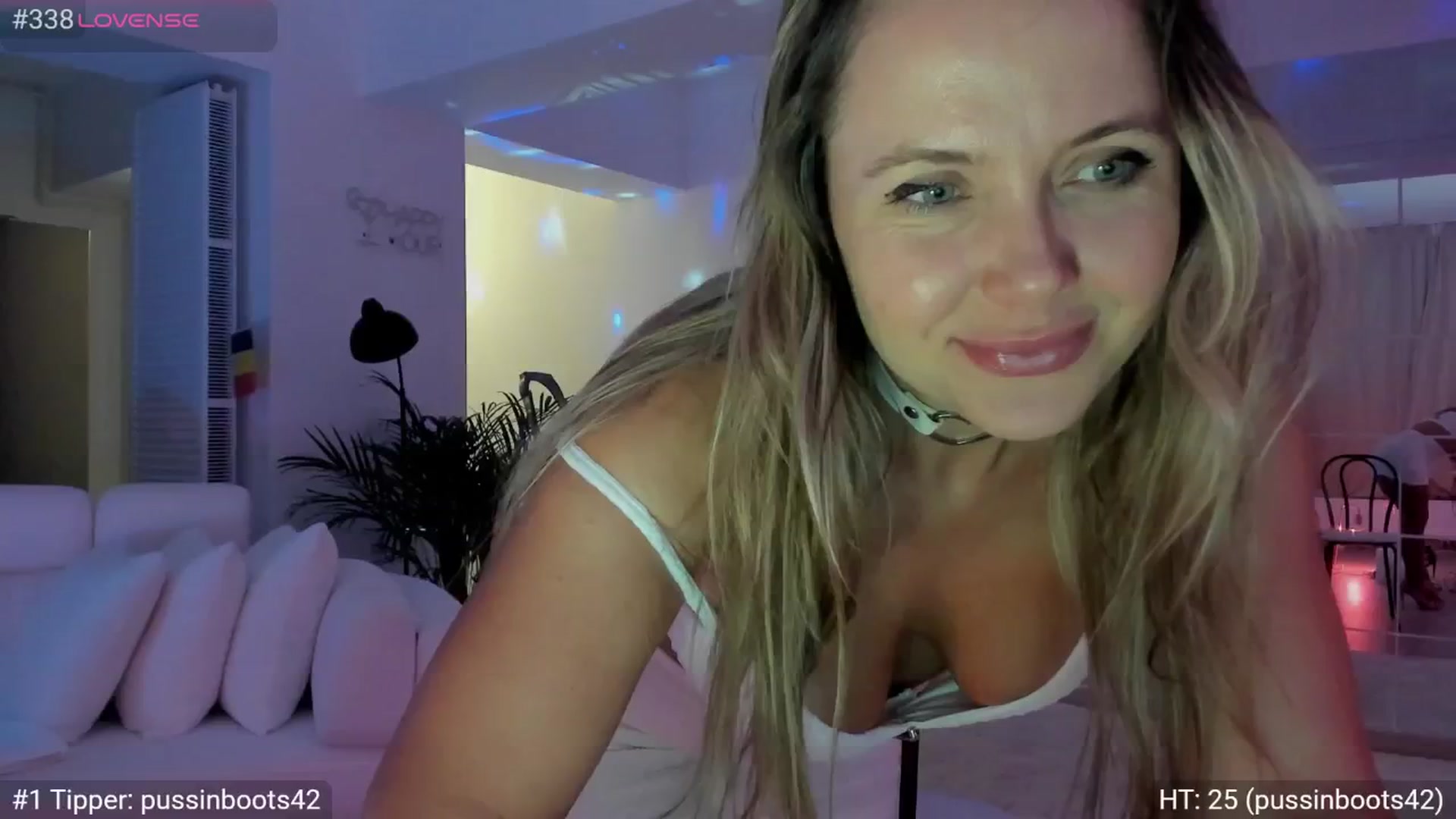 Gallery image thumbnail from Dani_Angel's myfreecams stream on, 08/27/2025, 20:07 image 3 of 20