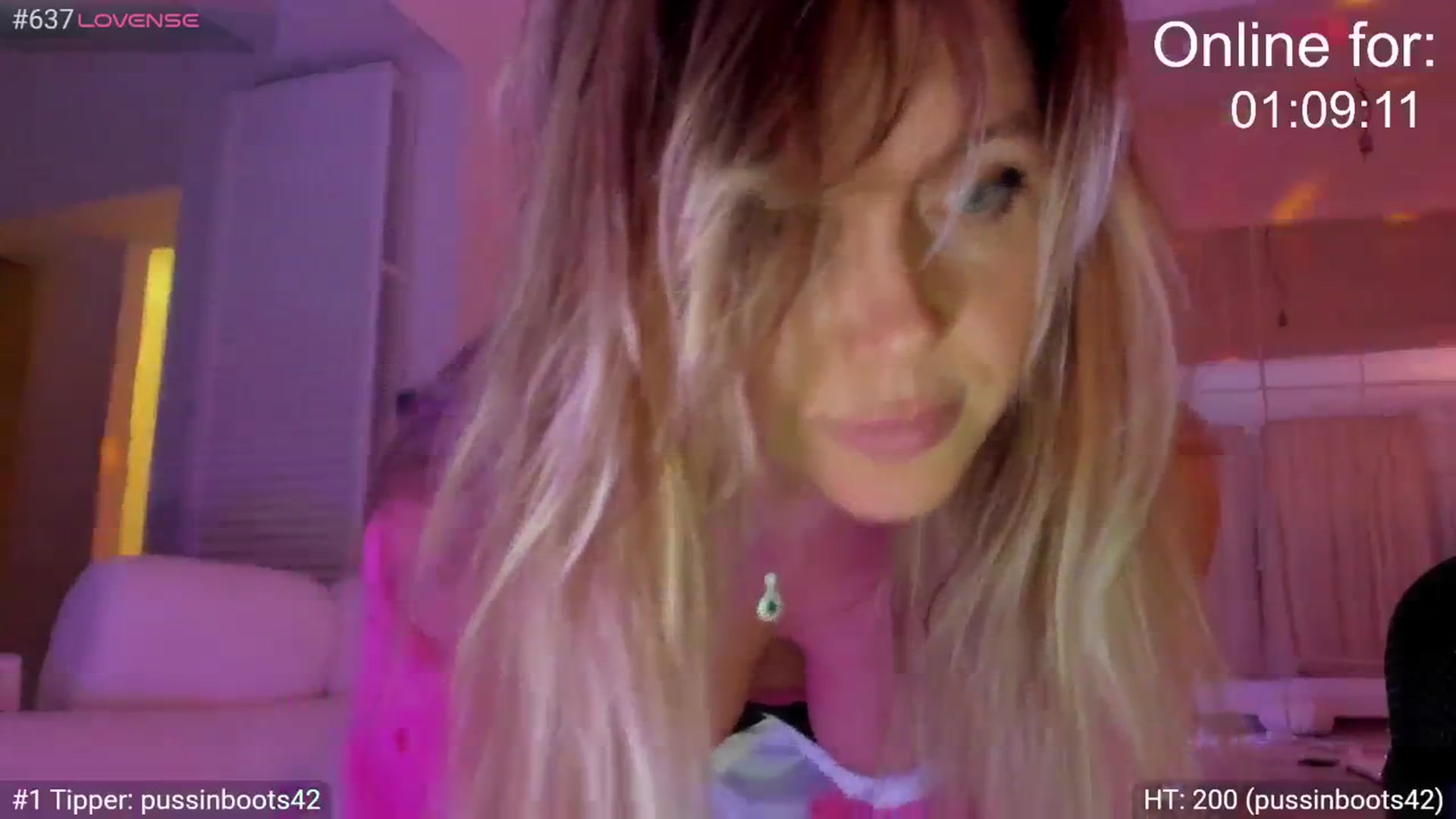 Gallery image thumbnail from Dani_Angel's myfreecams stream on, 09/25/2025, 19:06 image 7 of 20
