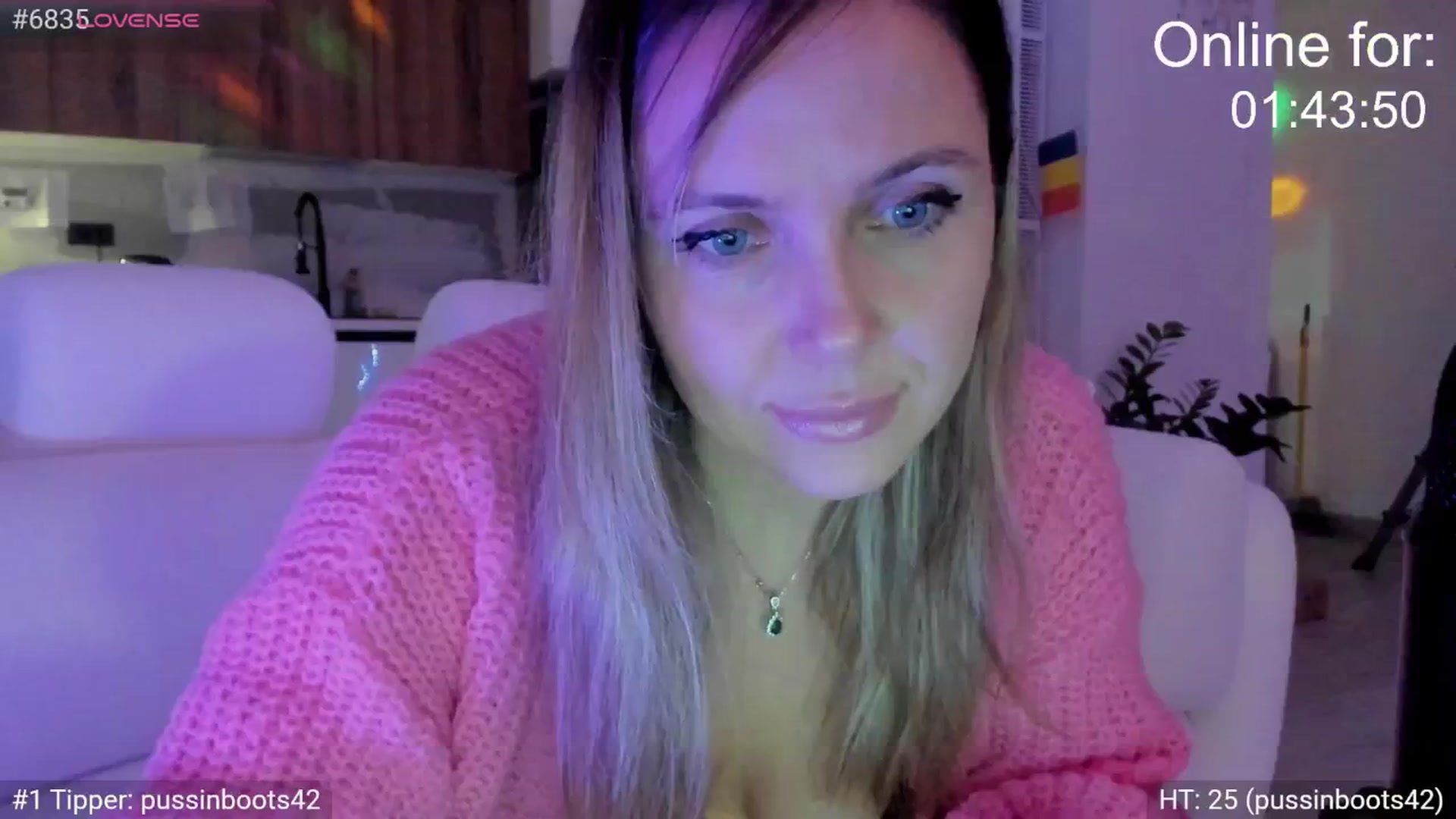 Gallery image thumbnail from Dani_Angel's myfreecams stream on, 10/03/2025, 23:41 image 1 of 20