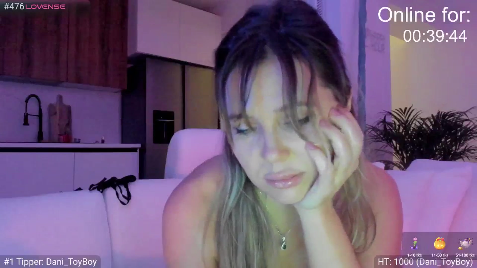 Gallery image thumbnail from Dani_Angel's myfreecams stream on, 10/14/2025, 21:01 image 18 of 20