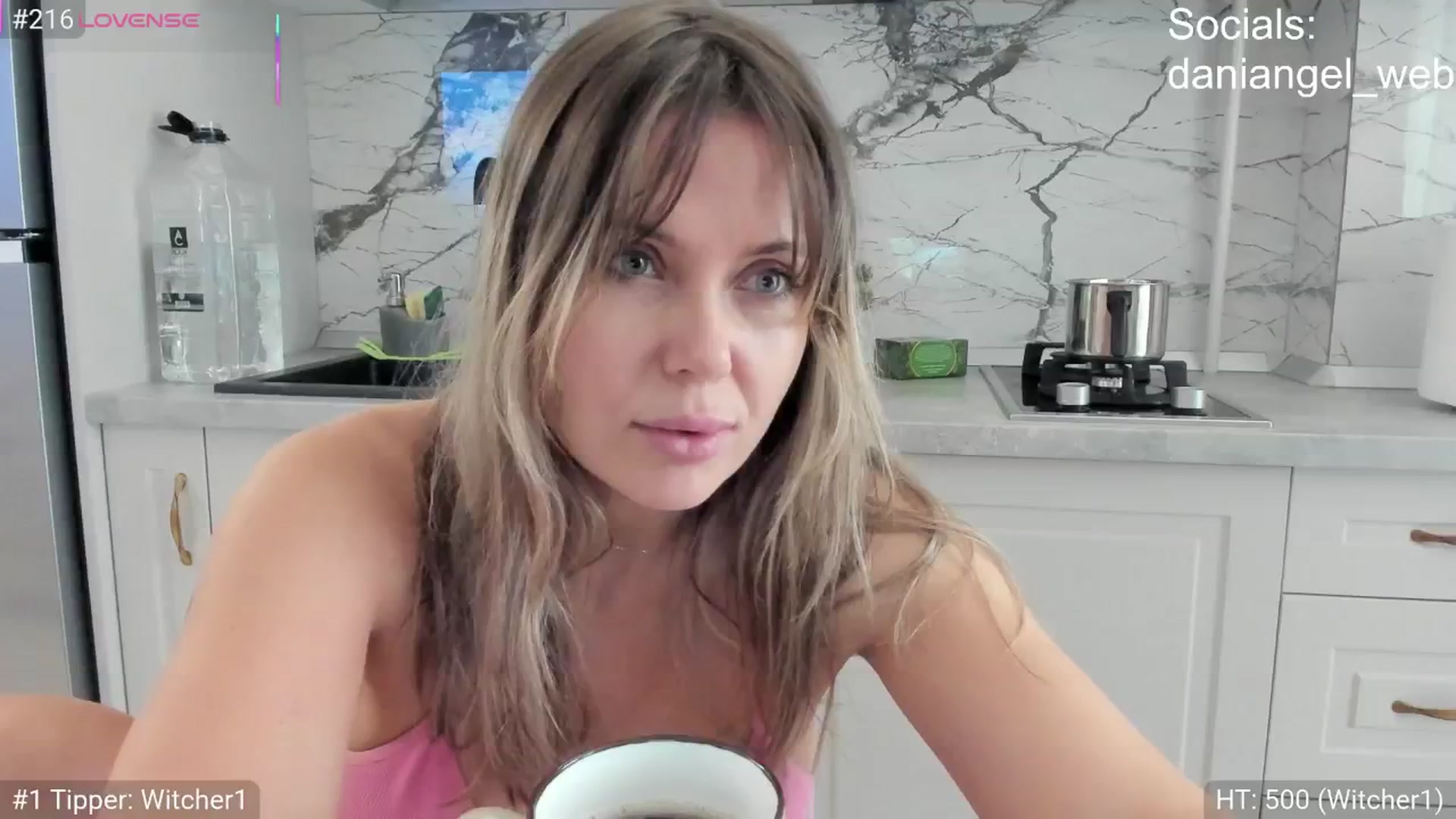 Gallery image thumbnail from Dani_Angel's myfreecams stream on, 11/08/2025, 06:57 image 9 of 20