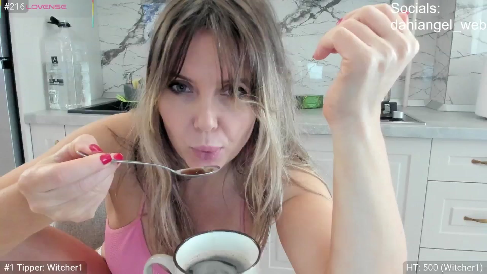 Gallery image thumbnail from Dani_Angel's myfreecams stream on, 11/08/2025, 06:57 image 8 of 20