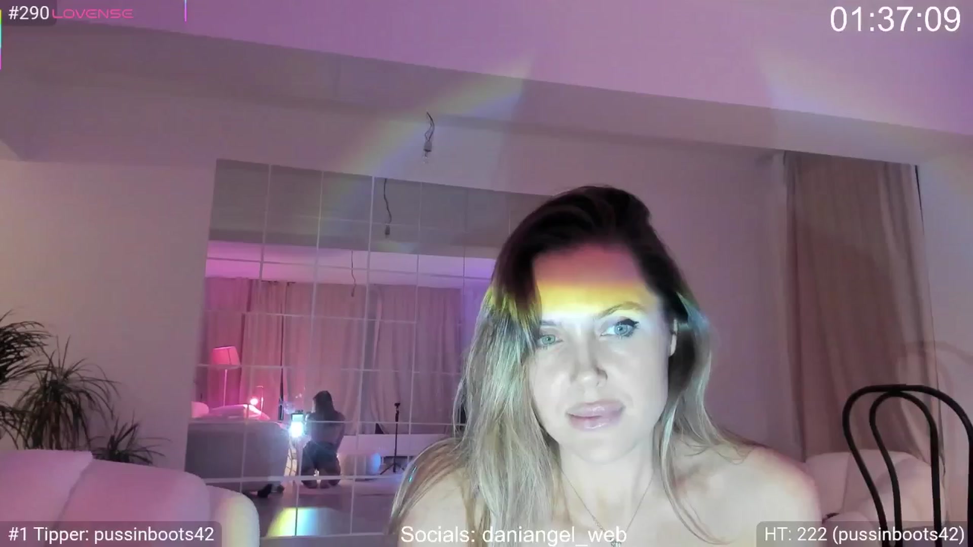 Gallery image thumbnail from Dani_Angel's myfreecams stream on, 11/30/2025, 20:00 image 3 of 20