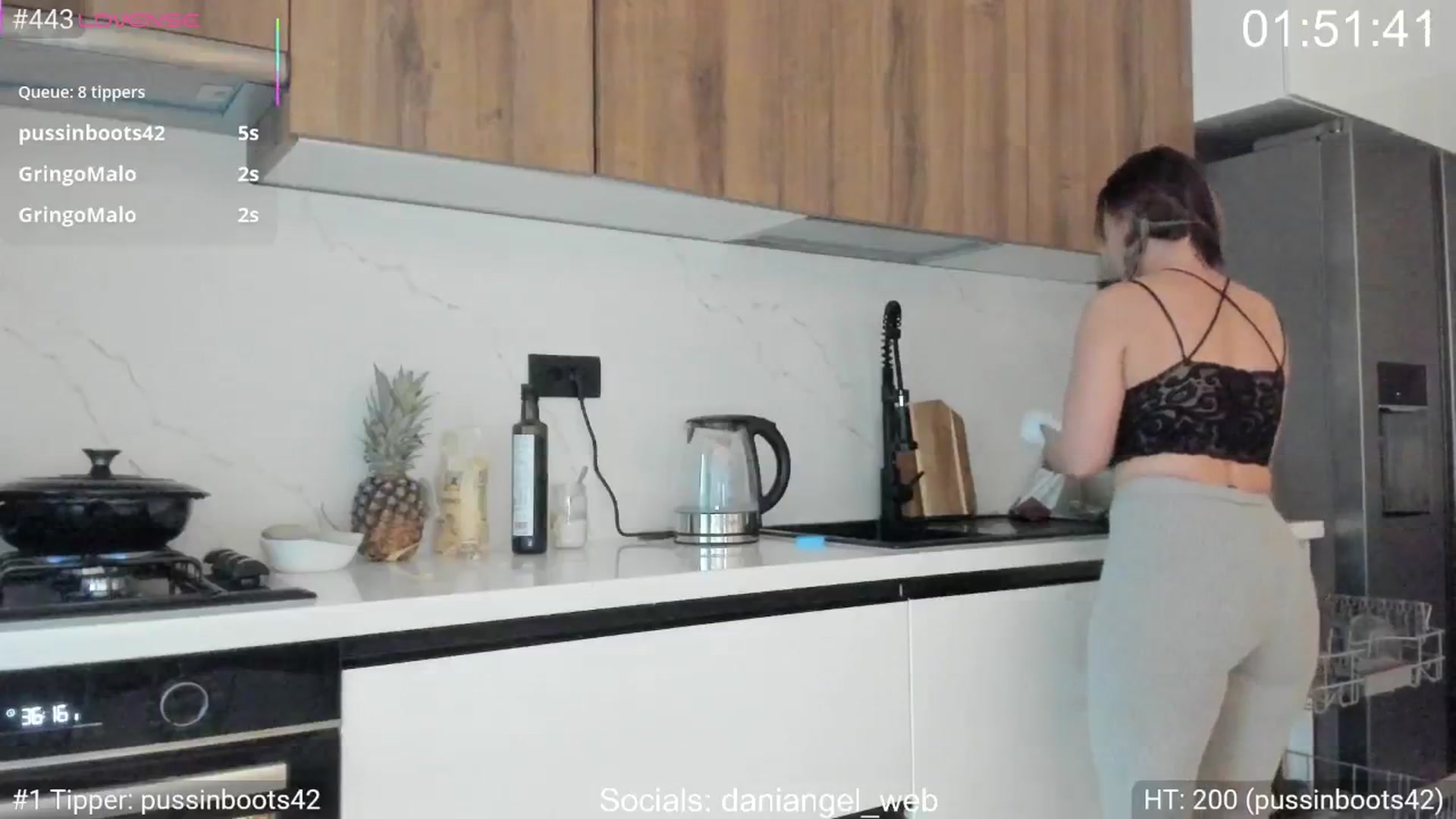 Gallery image thumbnail from Dani_Angel's myfreecams stream on, 12/01/2025, 14:52 image 8 of 20