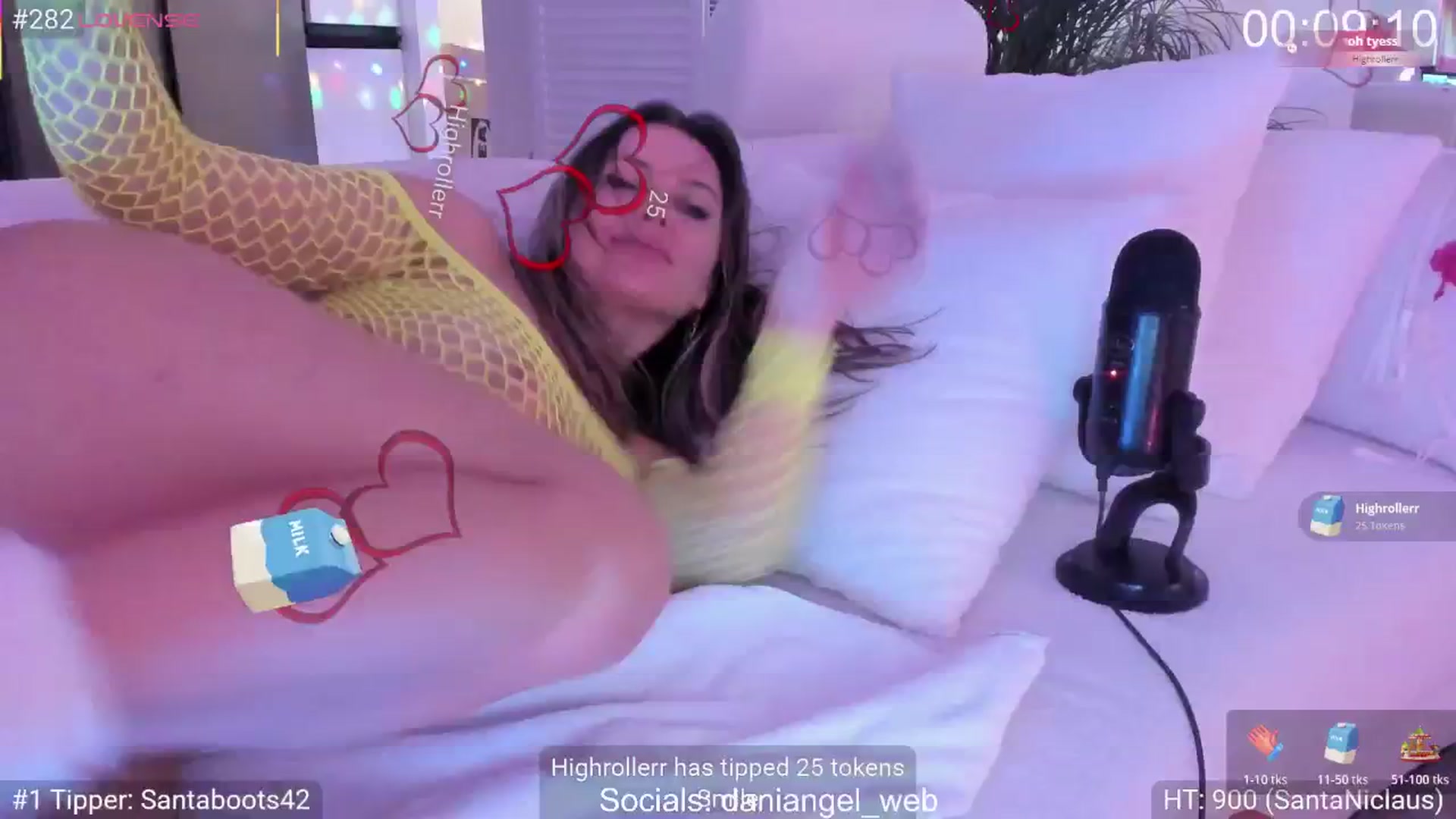 Gallery image thumbnail from Dani_Angel's myfreecams stream on, 12/04/2025, 23:28 image 14 of 20