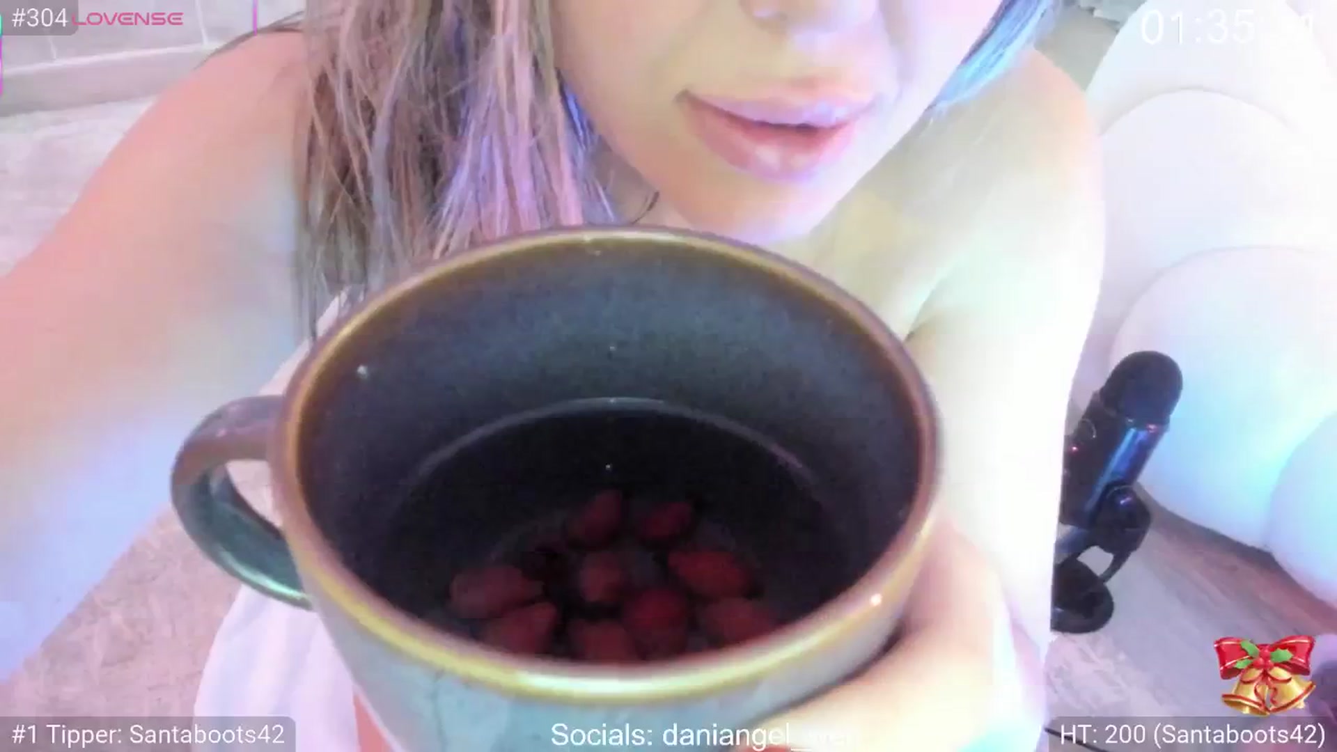 Gallery image thumbnail from Dani_Angel's myfreecams stream on, 12/06/2025, 13:35 image 16 of 20