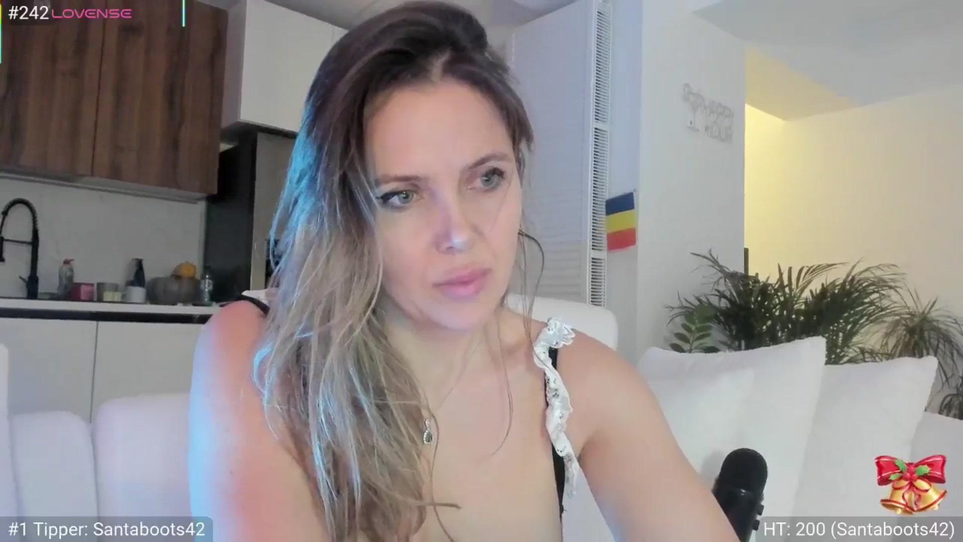 Gallery image thumbnail from Dani_Angel's myfreecams stream on, 12/17/2025, 20:54 image 18 of 20