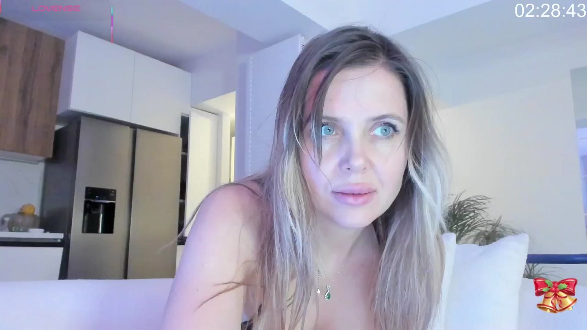 Gallery image thumbnail from Dani_Angel's myfreecams stream on, 12/28/2025, 19:57 image 19 of 20