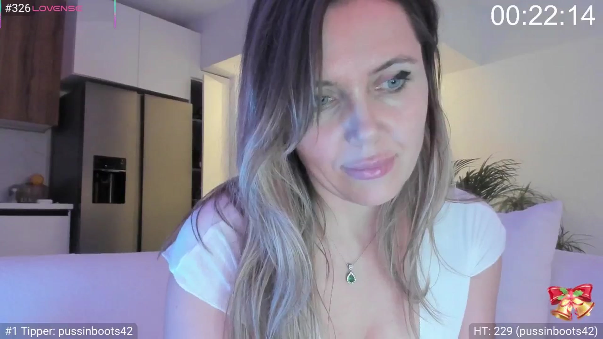 Gallery image thumbnail from Dani_Angel's myfreecams stream on, 12/29/2025, 23:20 image 15 of 20