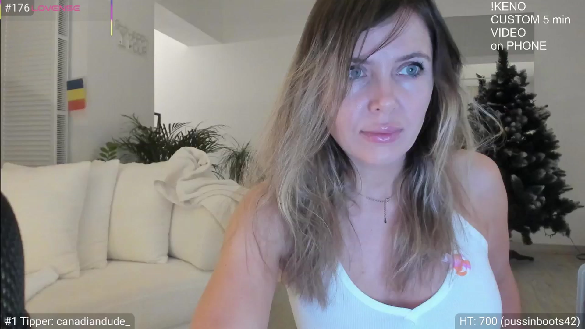 Gallery image thumbnail from Dani_Angel's myfreecams stream on, 01/10/2026, 06:01 image 2 of 20