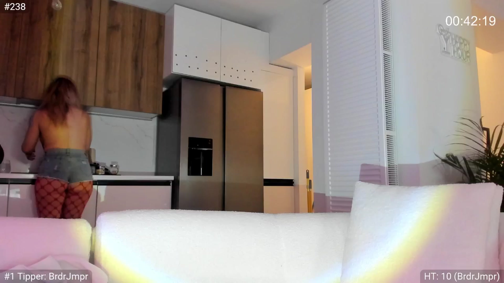 Gallery image thumbnail from Dani_Angel's myfreecams stream on, 03/22/2026, 20:20 image 1 of 20