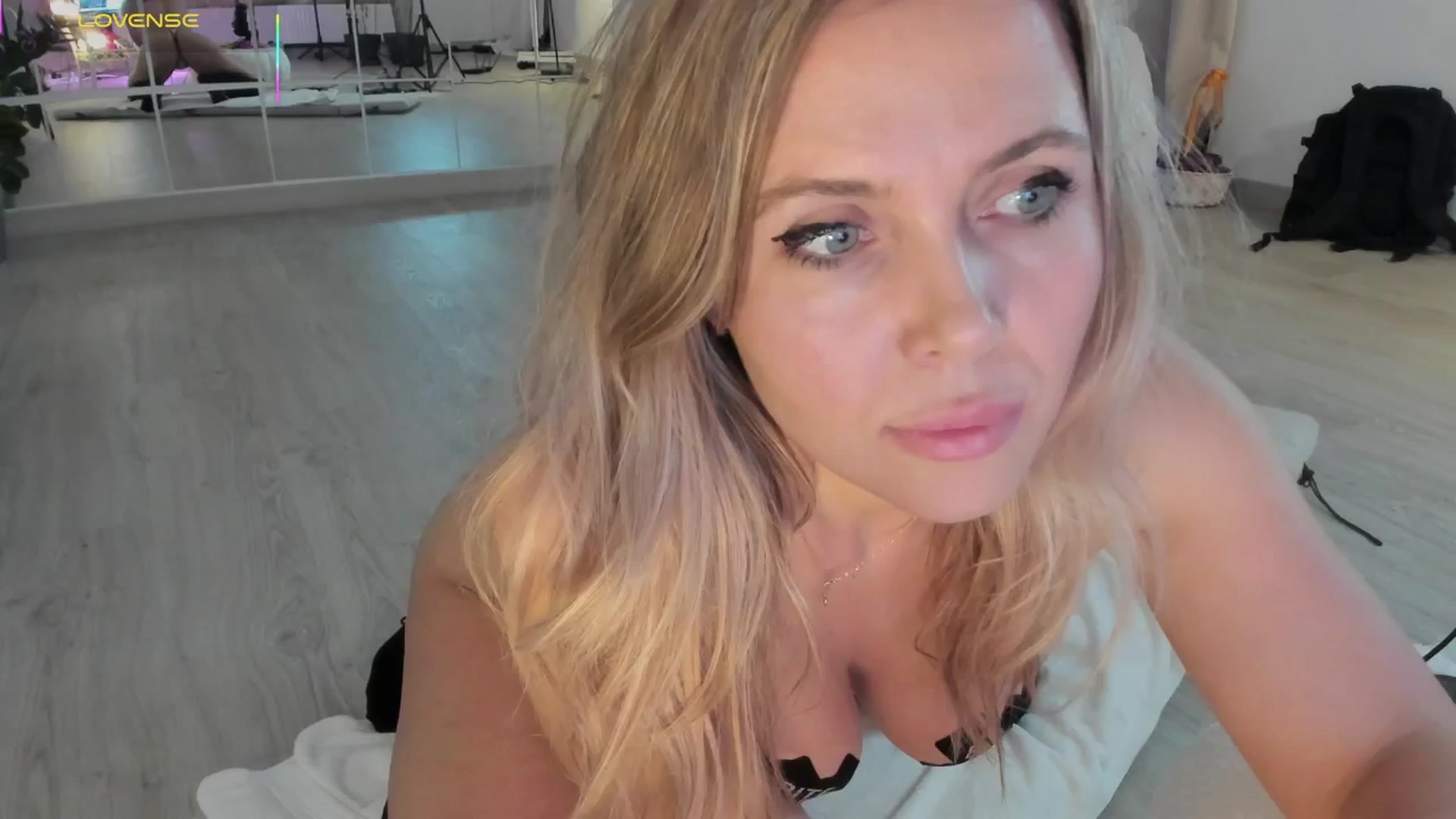 Gallery image thumbnail from Dani_Angel's myfreecams stream on, 03/28/2026, 21:01 image 9 of 20