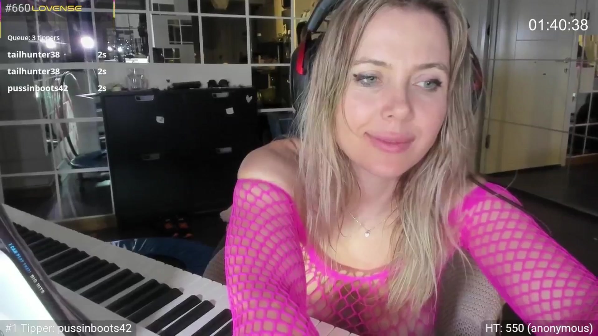 Gallery image thumbnail from Dani_Angel's myfreecams stream on, 04/12/2026, 22:06 image 6 of 20