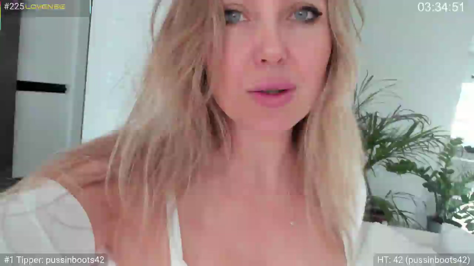 Gallery image thumbnail from Dani_Angel's myfreecams stream on, 05/06/2026, 16:50 image 4 of 20