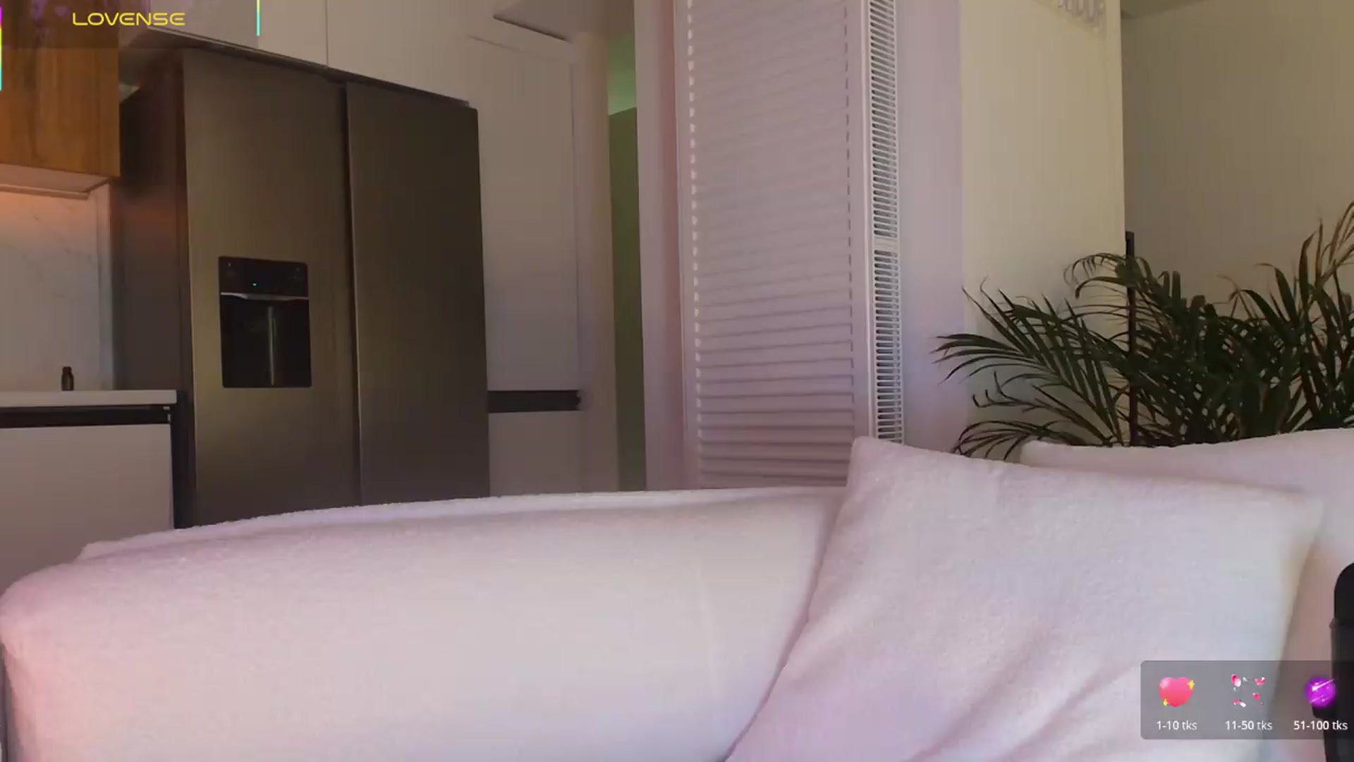 Gallery image thumbnail from Dani_Angel's myfreecams stream on, 07/12/2026, 22:55 image 14 of 20