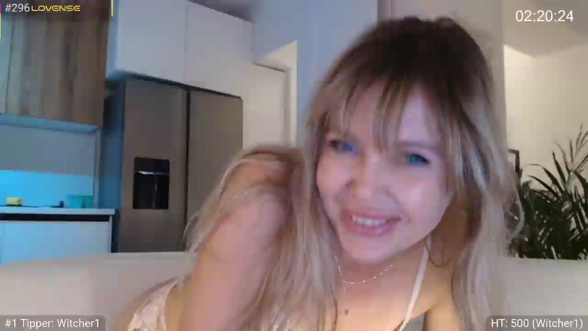 Gallery image thumbnail from Dani_Angel's myfreecams stream on, 08/10/2026, 20:17 image 4 of 20