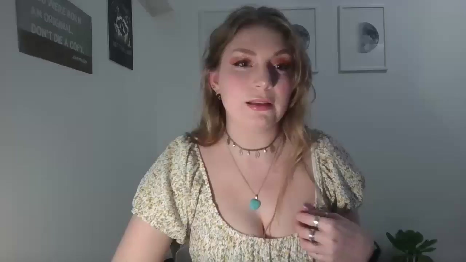 Gallery image thumbnail from Dani_Darling's myfreecams stream on, 03/01/2025, 20:57 image 1 of 20