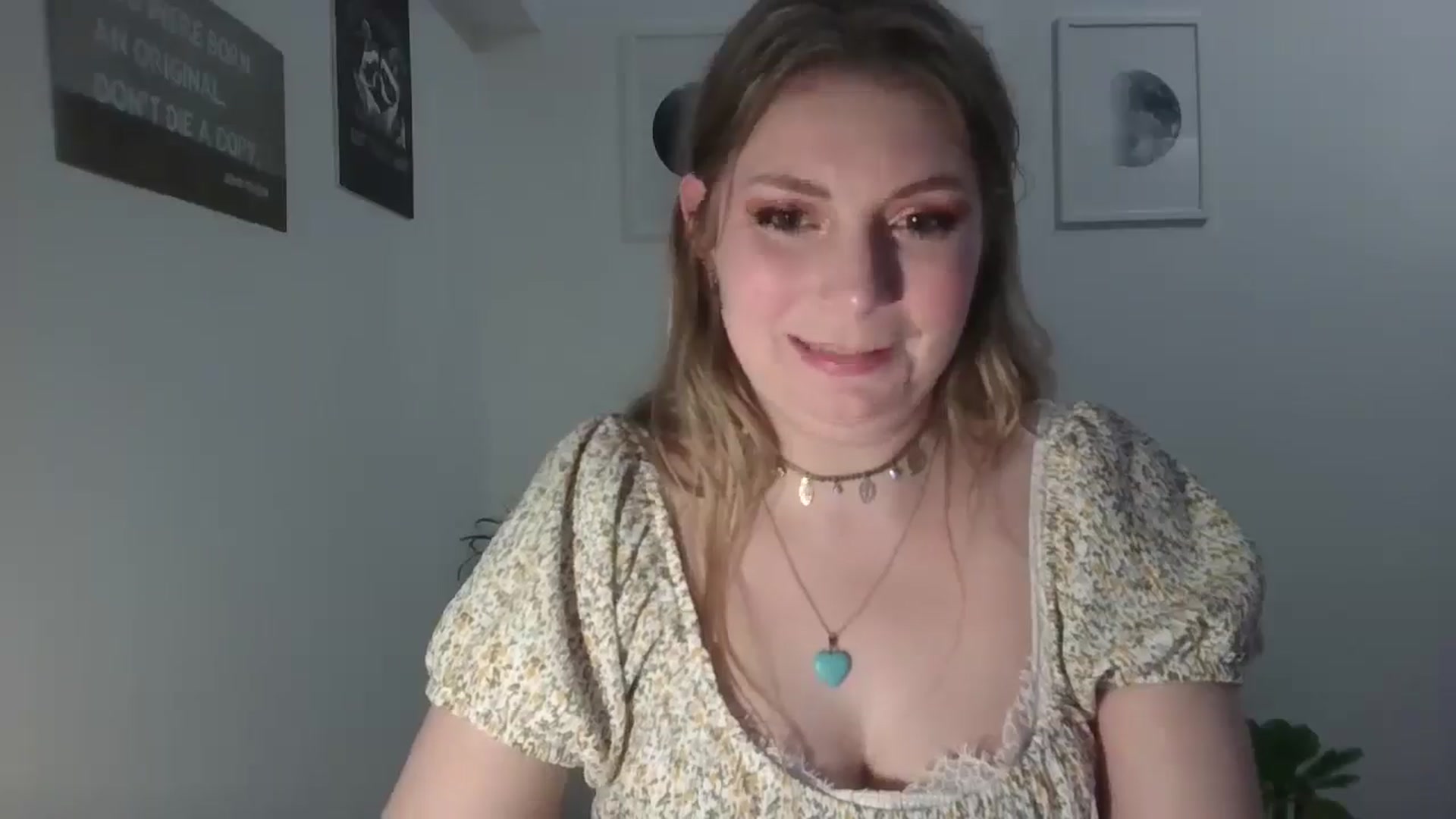 Gallery image thumbnail from Dani_Darling's myfreecams stream on, 03/01/2025, 20:57 image 18 of 20
