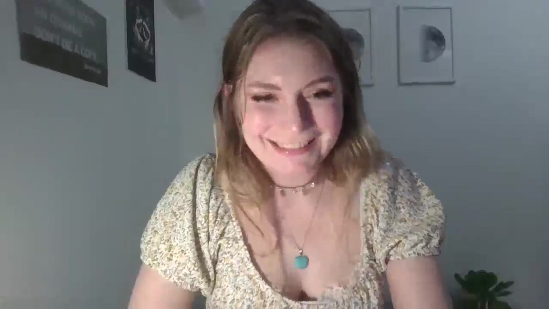 Gallery image thumbnail from Dani_Darling's myfreecams stream on, 03/01/2025, 20:57 image 19 of 20