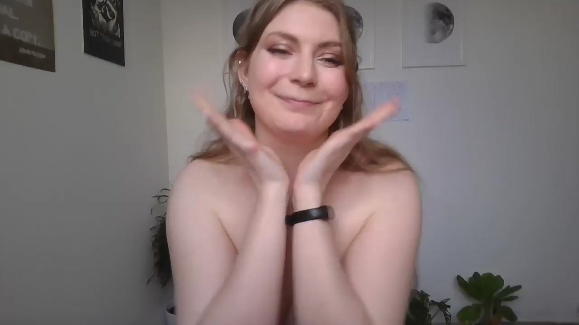 Gallery image thumbnail from Dani_Darling's myfreecams stream on, 03/04/2025, 16:38 image 16 of 20