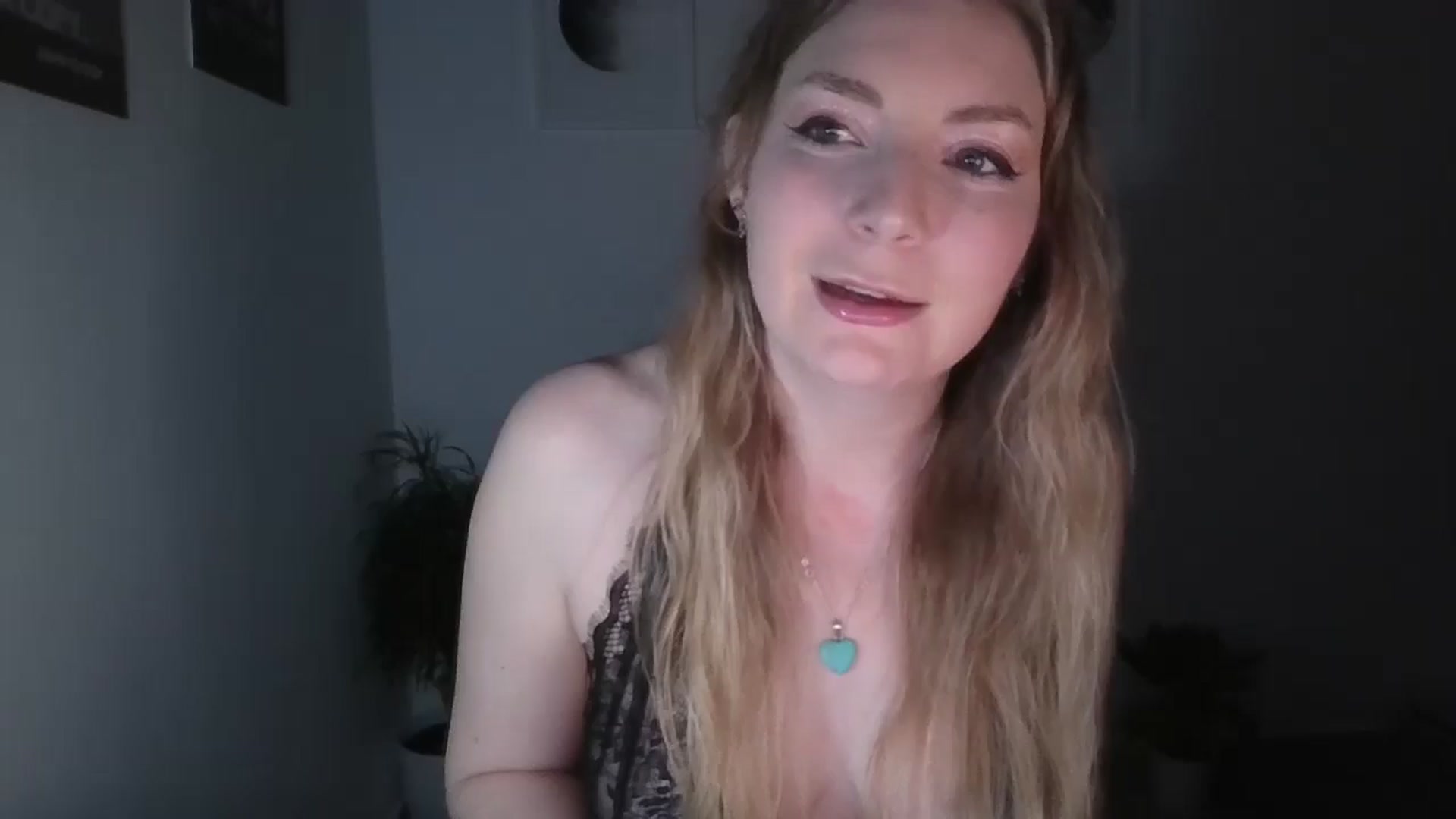 Gallery image thumbnail from Dani_Darling's myfreecams stream on, 03/05/2025, 23:45 image 12 of 20