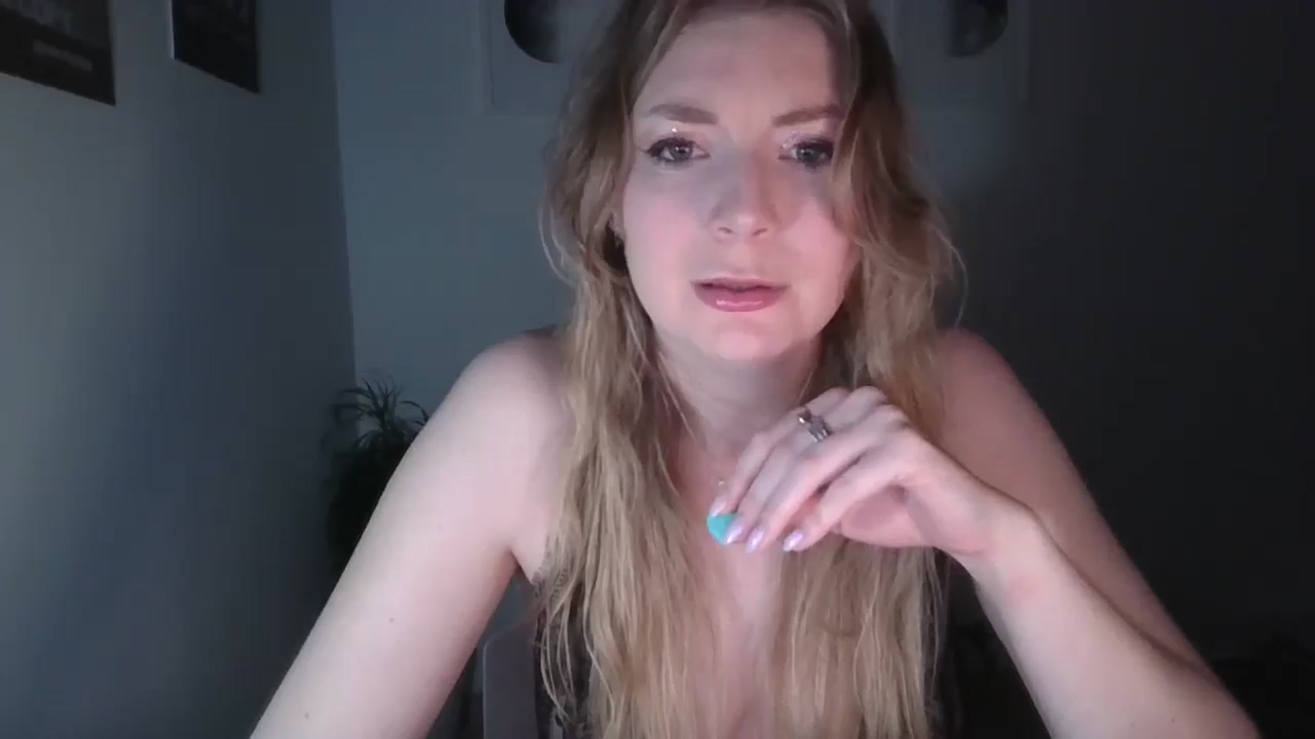 Gallery image thumbnail from Dani_Darling's myfreecams stream on, 03/05/2025, 23:45 image 10 of 20