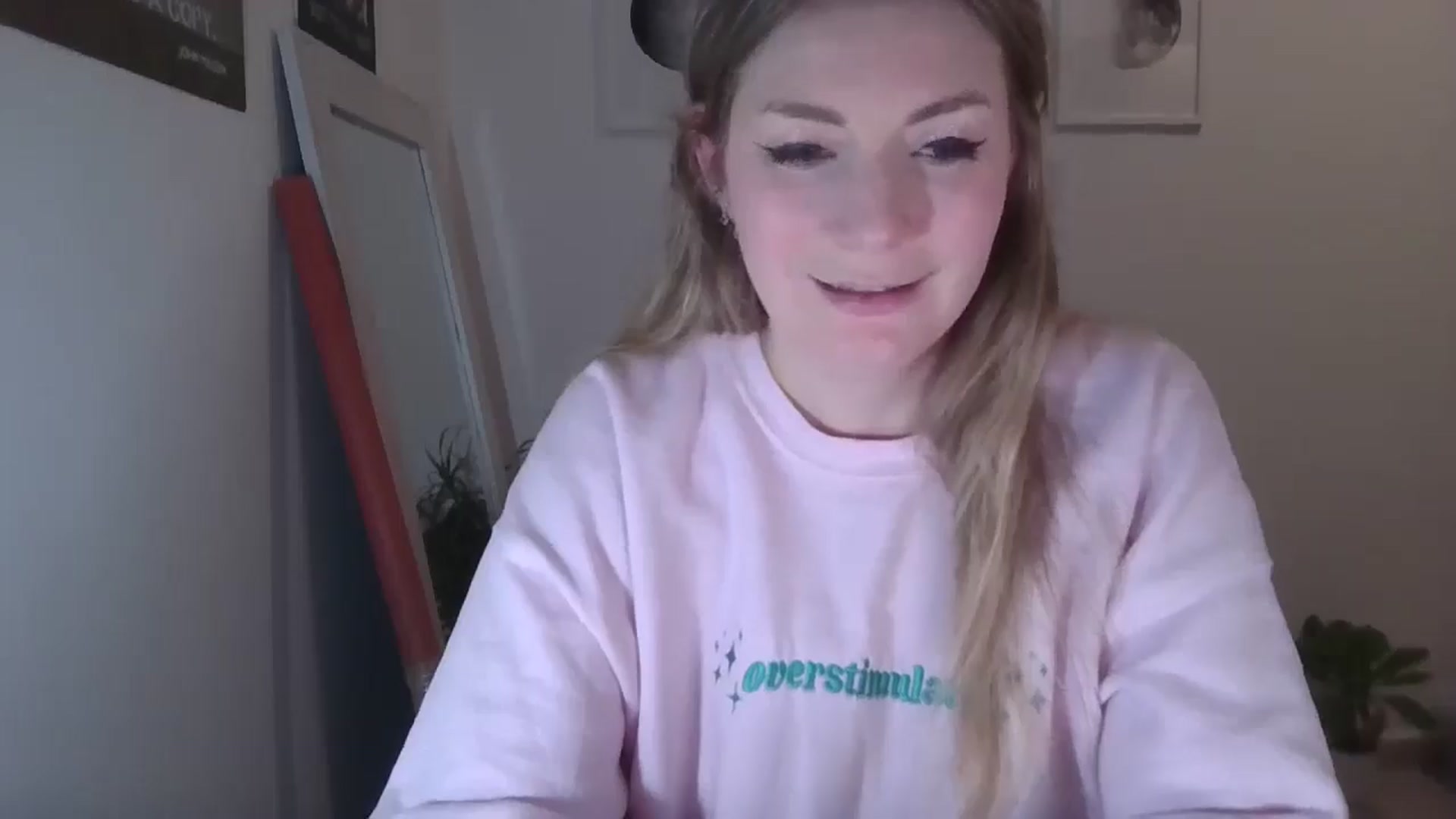 Gallery image thumbnail from Dani_Darling's myfreecams stream on, 03/07/2025, 21:57 image 14 of 20