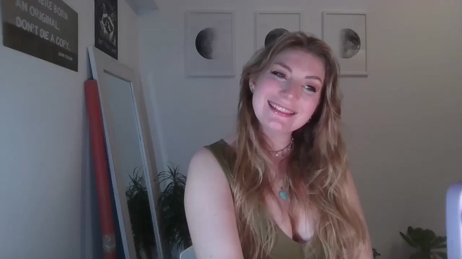 Gallery image thumbnail from Dani_Darling's myfreecams stream on, 03/08/2025, 21:30 image 1 of 20